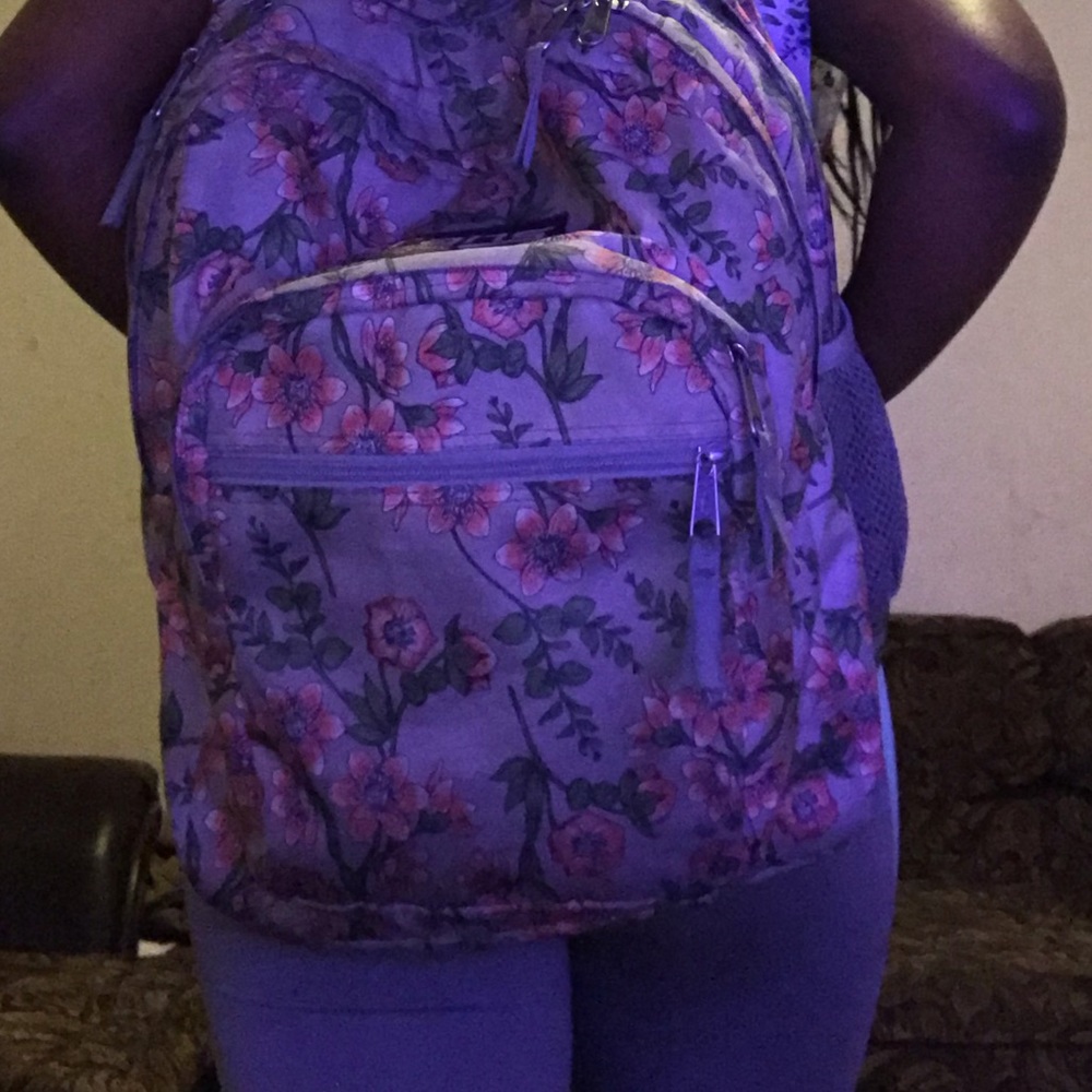 Backpack - Picture 5 of 5